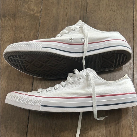 Converse White and Red Low-Top Sneakers - Picture 3 of 7